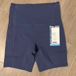 2XU Form Stash Hi Rise Bike Shorts Compression Wear Bottoms Small NWT